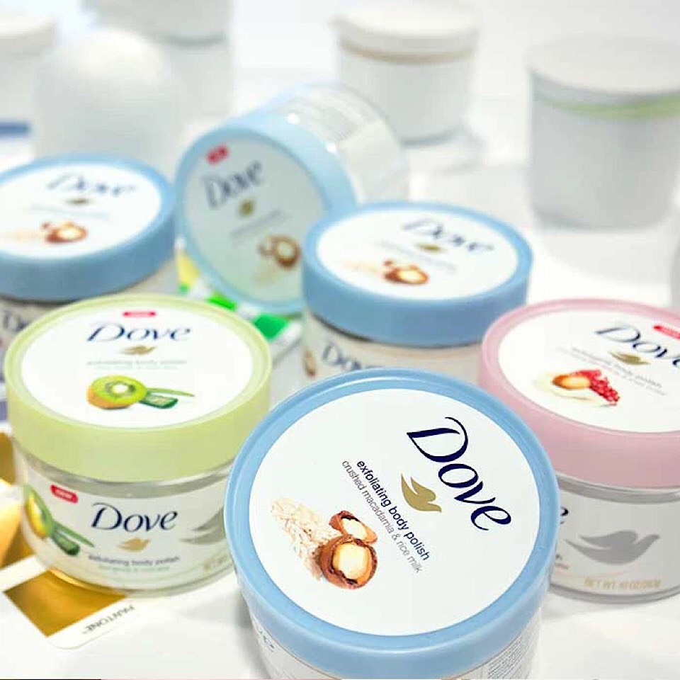  Tẩy da chết body Dove siêu mịn màng và thơm mịn 